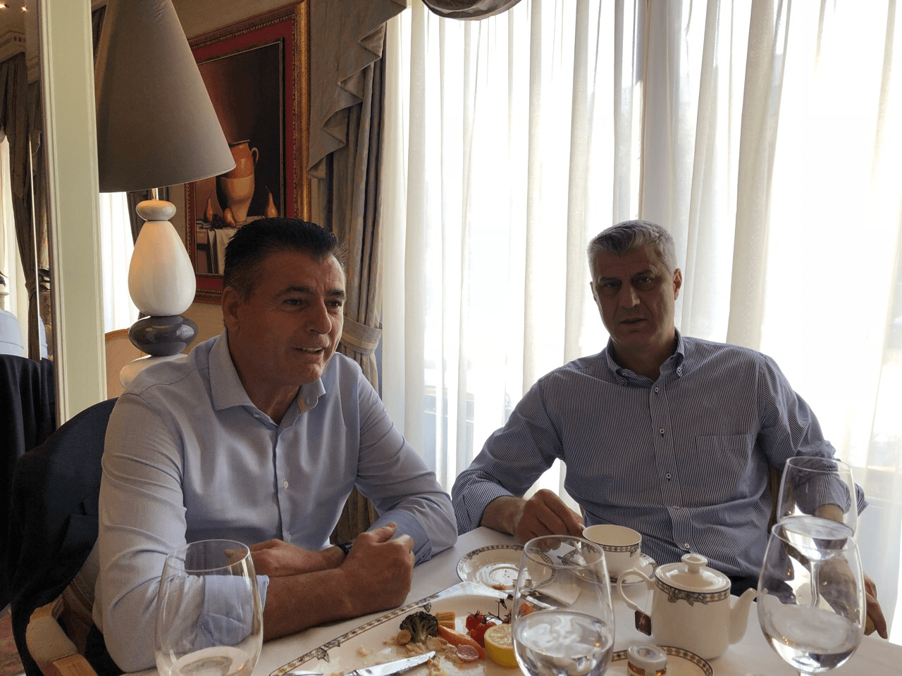 Bahtiri flet me Thaçin e Cuocchin, thotë se Kosova është në gjendje të mbrojë kufijtë
