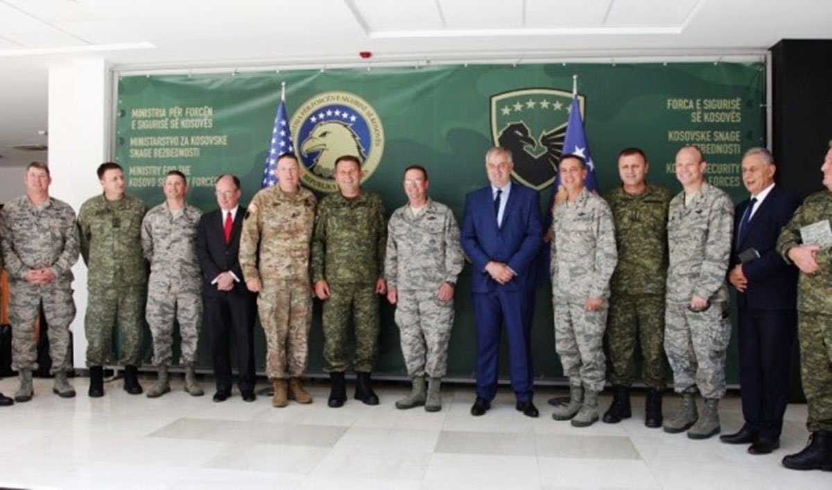 Ushtarakë të lartë amerikanë në MFSK, premtojnë ngritje bashkëpunimi me Kosovën