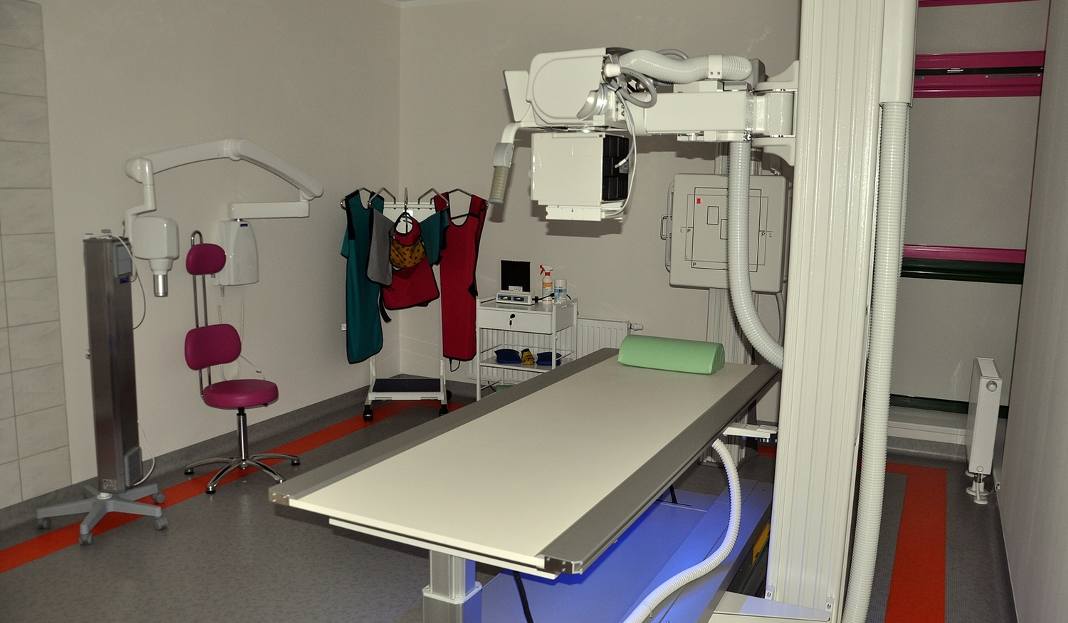 Institucioni kryesor mjekësor pajiset me rëntgen digjital