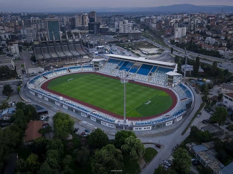 FFK-ja paralajmëron qytetarët: Makinat që s’largohen rreth “Fadil Vokrrit” do konfiskohen