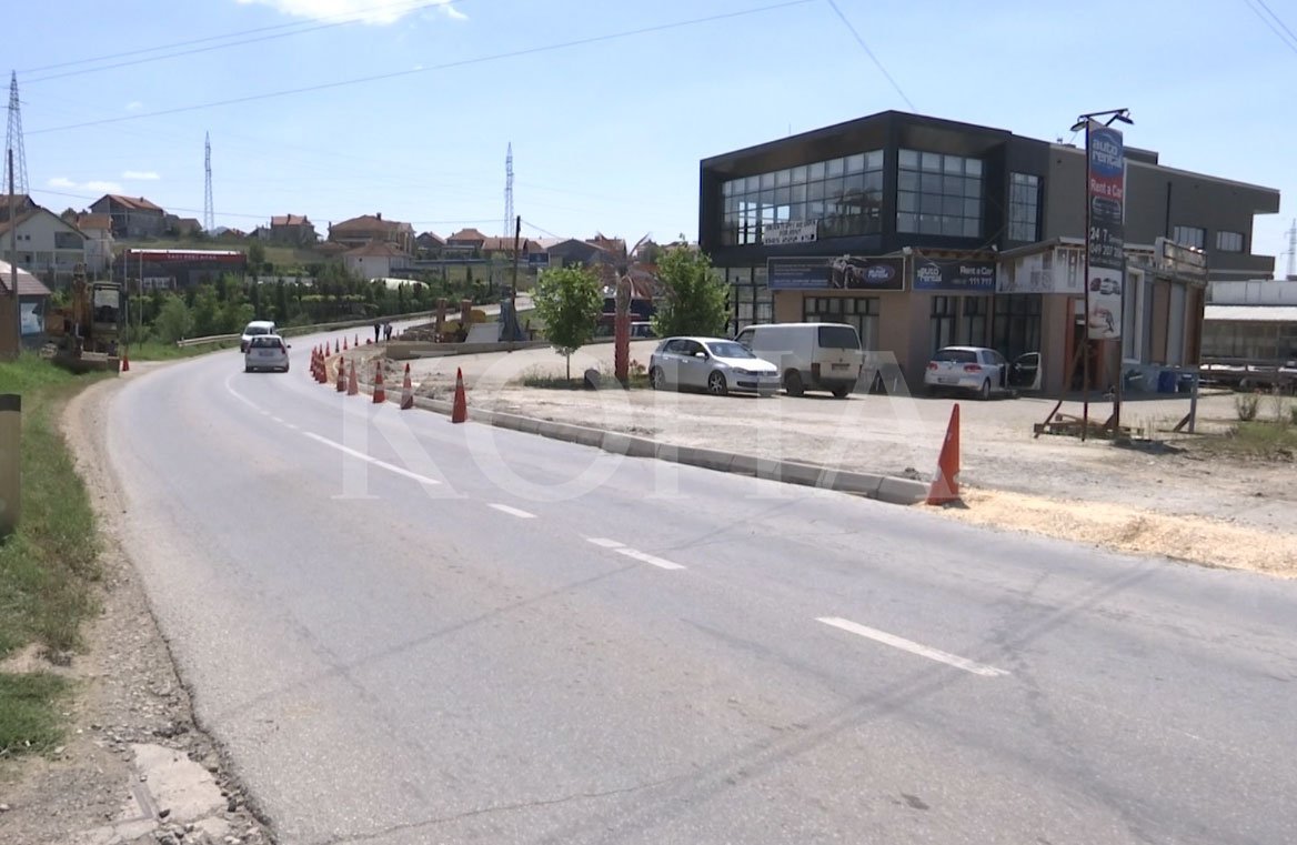 Bizneset rrezikojnë mbylljen si pasojë e punimeve të Ministrisë në magjistrale Prishtinë-Gjilan