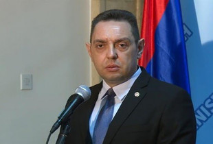 Zëvendëskryeministri i Serbisë, Aleksandar Vulin