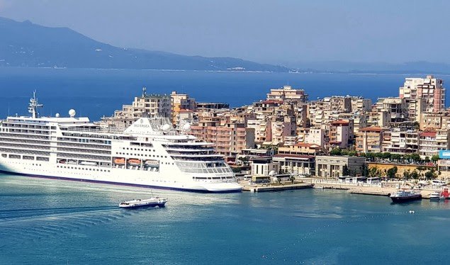 Për gjashtë muaj, mbi 121 mijë persona kanë hyrë në Shqipëri nga porti i Sarandës