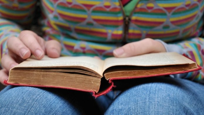 Një milion shqiptarë vjet nuk kanë lexuar asnjë libër