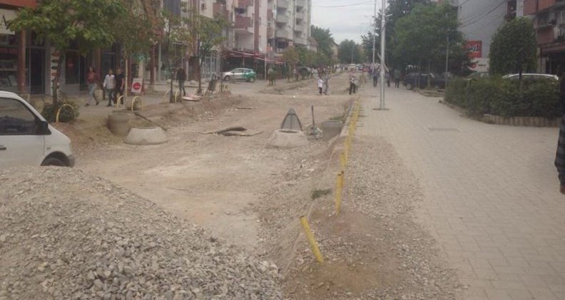 Nis hartimi i projektit për rrugën transit, investim i Qeverisë