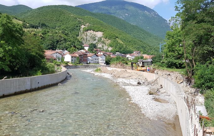 Mbi Lettering Kapeshnica wants a bridge for vehicles over Lumëbardhë - KOHA.net