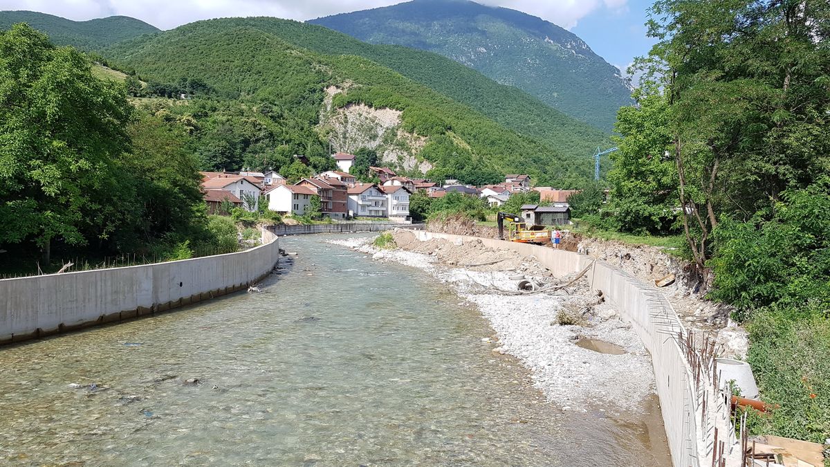 Mbi Lettering Kapeshnica wants a bridge for vehicles over Lumëbardhë - KOHA.net