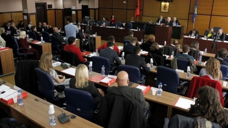 Ekzekutivi i Prishtinës shkel afatin ligjor për miratimin e Kornizës afatmesme të shpenzimeve