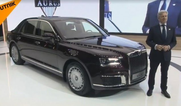 The new Russian limousine debuts at the Moscow fair 