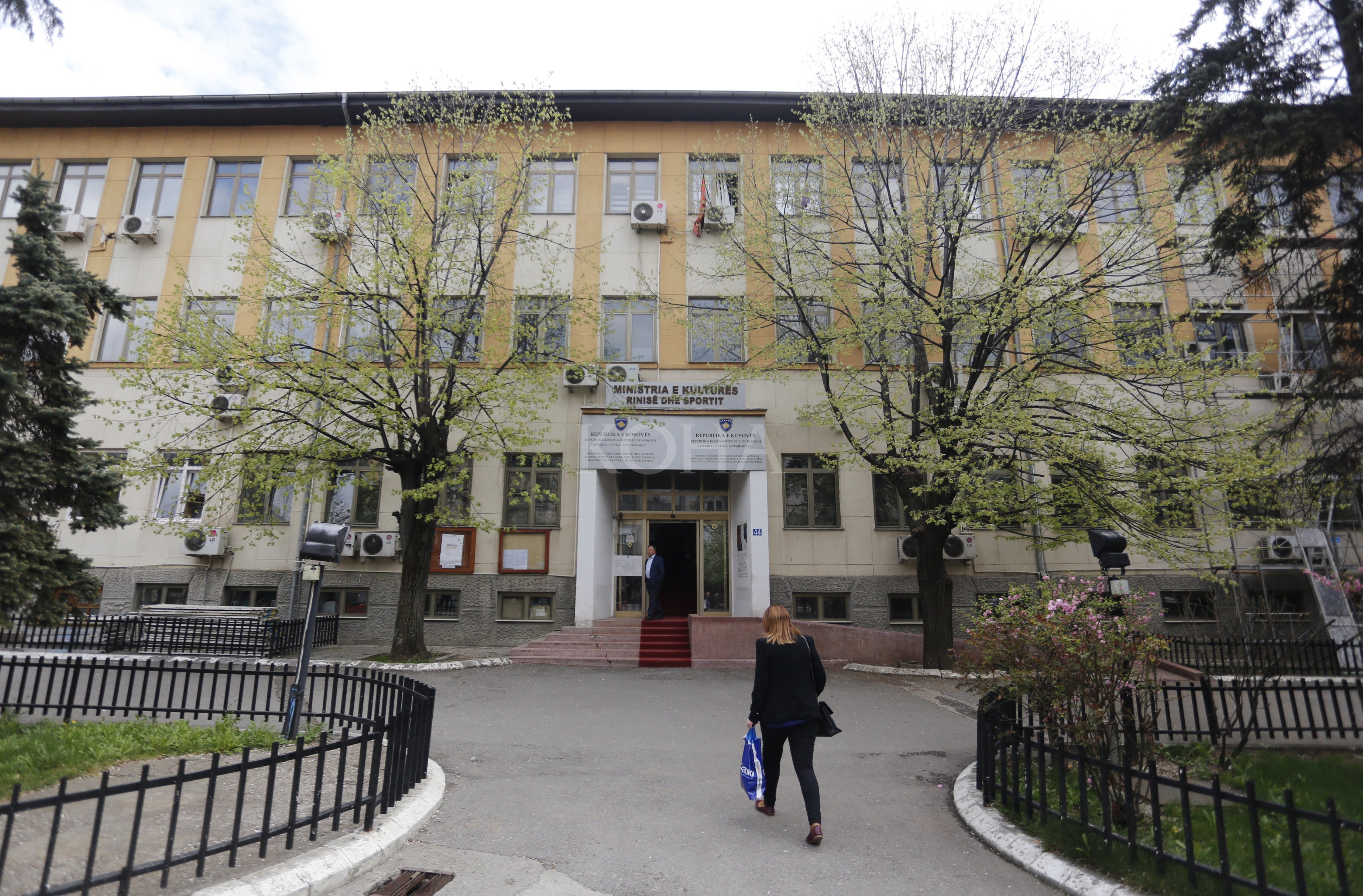 Ministri Gashi: Aktivitetet e të rinjve do të numërohen si përvojë pune