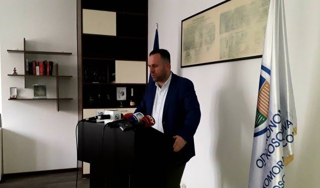OEK: Gruri dhe hekuri, dy produkte që po mungojnë pas taksës ndaj Serbisë