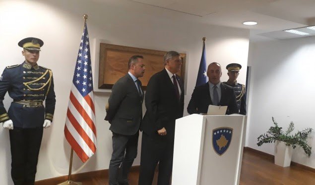 Ambasadori i ri Amerikan: S’mund t’i gjesh dy vende më mike se SHBA-ja e Kosova