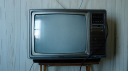 Televizioni mbetet burimi më i madh i informimit për amerikanët