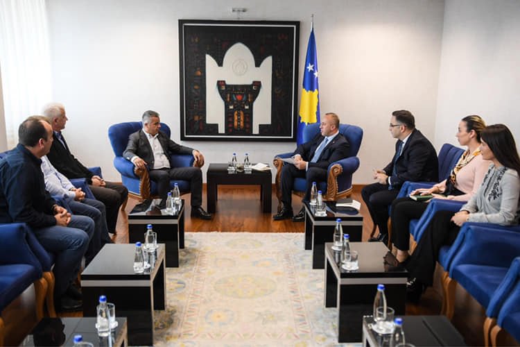 Përfaqësuesit shqiptarë të veriut takojnë Haradinajn