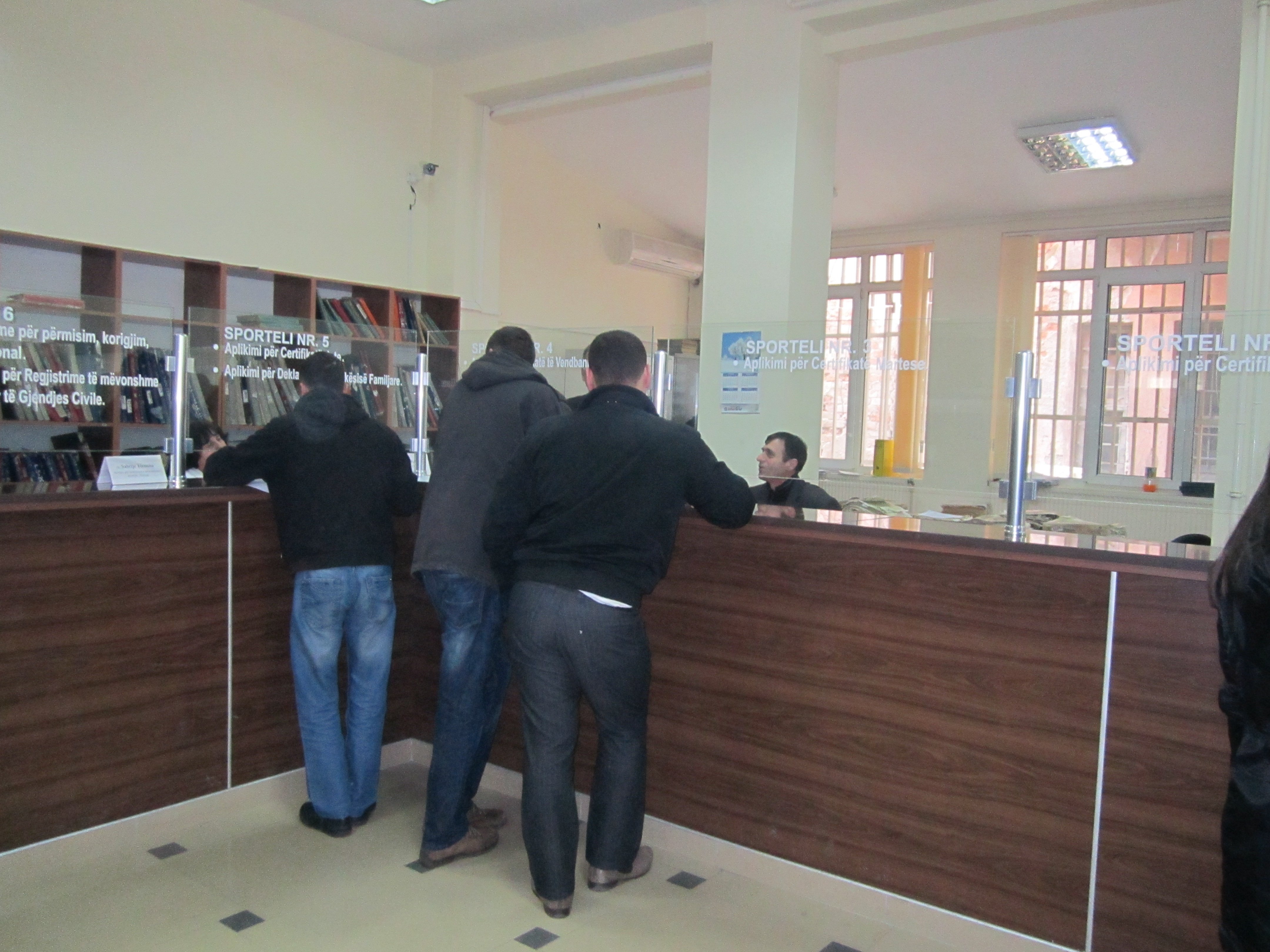 Përurohet objekti i rinovuar i Gjendjes Civile në Gllarevë të Klinës