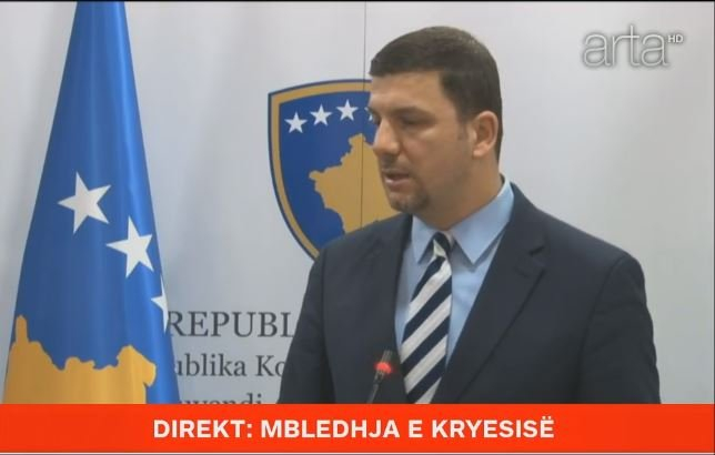 Krasniqi: LDK-ja i ndërron qëndrimet më shpesh se sa që ndërron moti në Kosovë