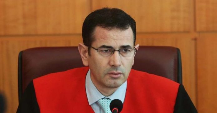 Shkarkohet kryetari i Kushtetueses së Shqipërisë, nuk justifikon pasurinë