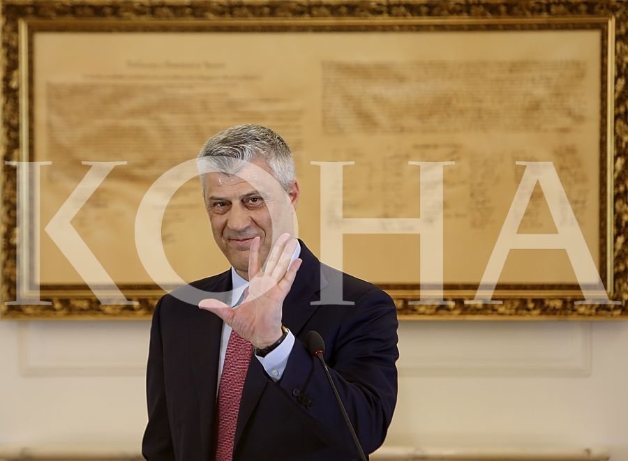 Thaçi e takon Ekipin për dialog tek pasi t’i kryen pushimet dimërore