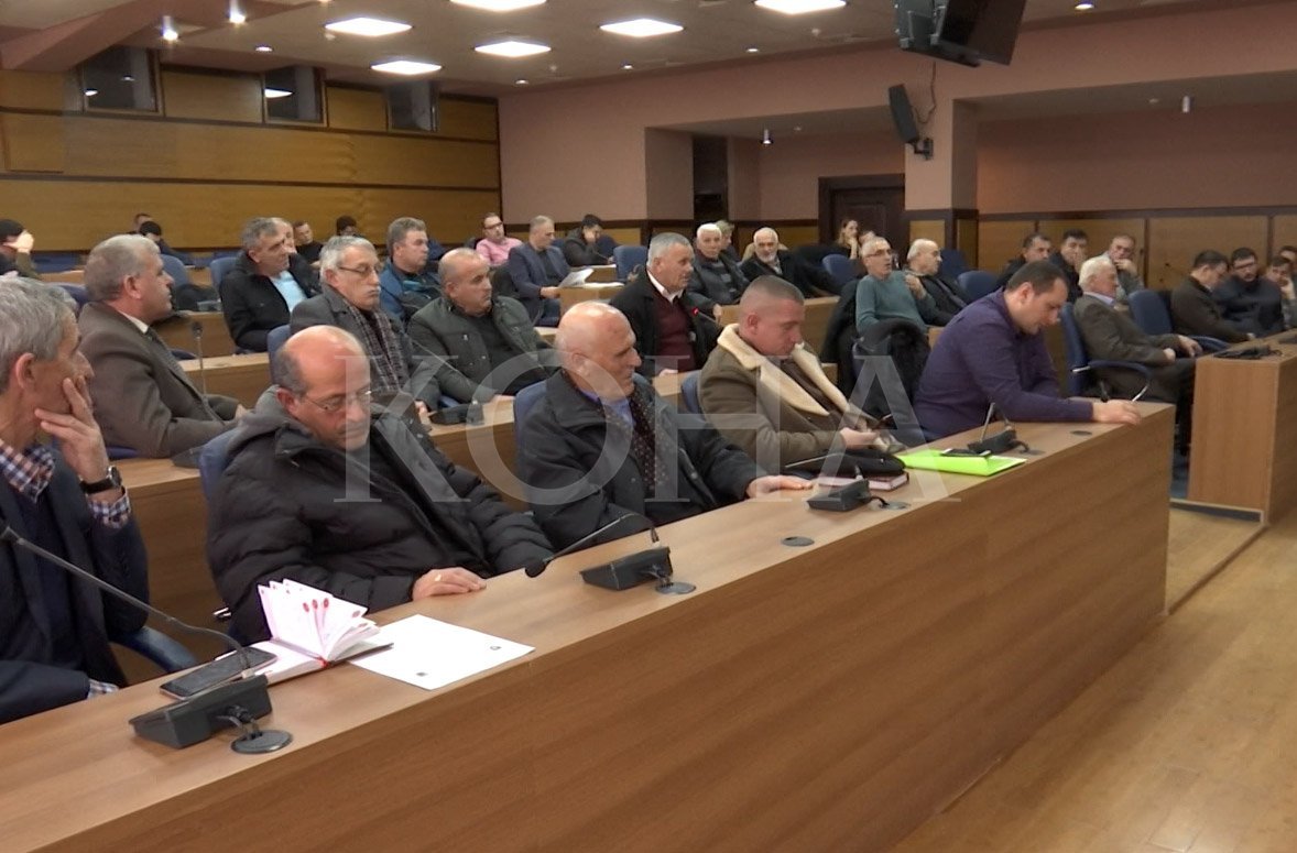 Ahmeti s’i takon prishtinasit për t’i dëgjuar problemet e kryeqytetit