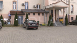Parkingu i komunës së Rahovecit, pa pagesë për mërgimtarët