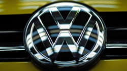 Skandali me naftë Volkswagenit do t’i kushtojë edhe 2 miliardë euro