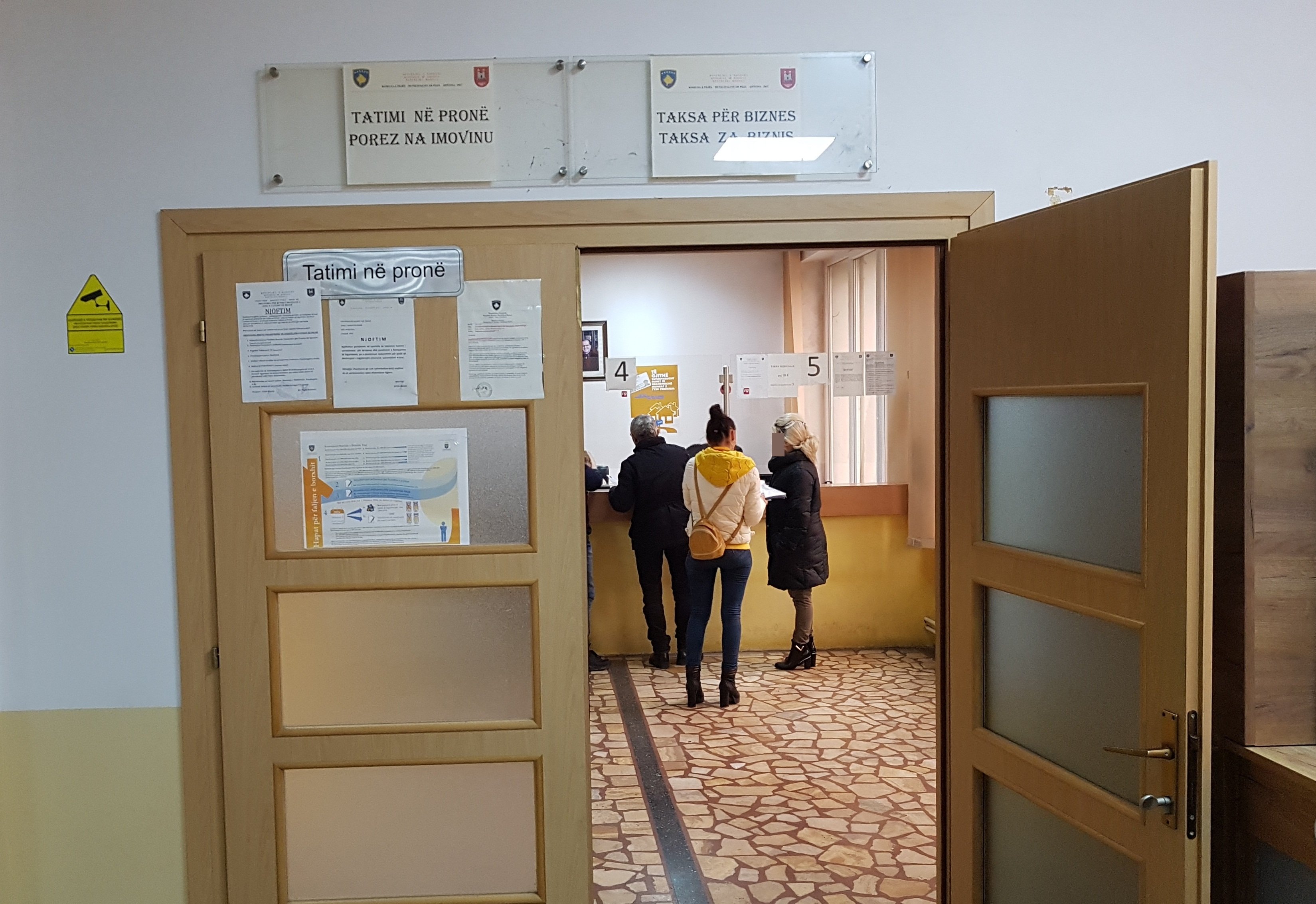 Pejë, 42 biznese borxhlinj të tatimit në pronë, dërgohen te përmbaruesi