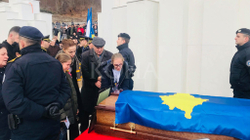 Mbi 13 mijë euro janë mbledhur nga iniciativa në Facebook për familjen e policit të vrarë, Izet Demaj