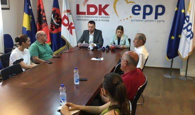 Abrashi: Shpend Ahmeti po ik nga përgjegjësia si kryetar i Prishtinës