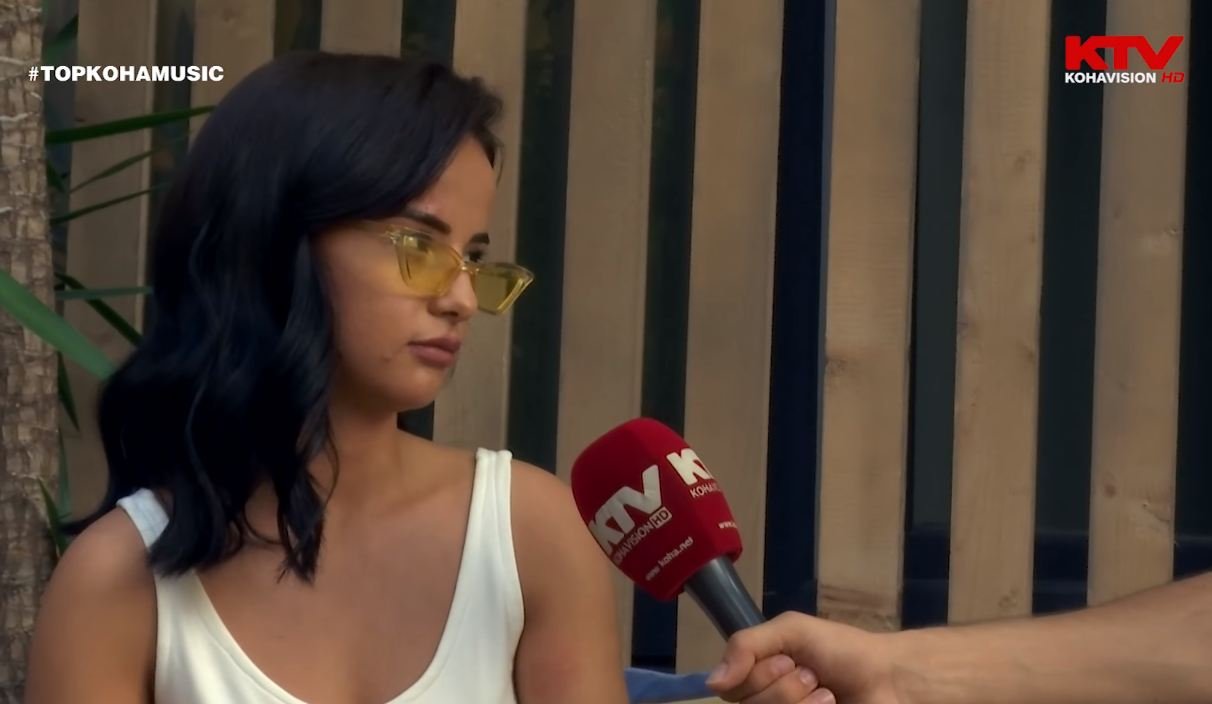Rina flet për këngën “Shqipe” të Taynas