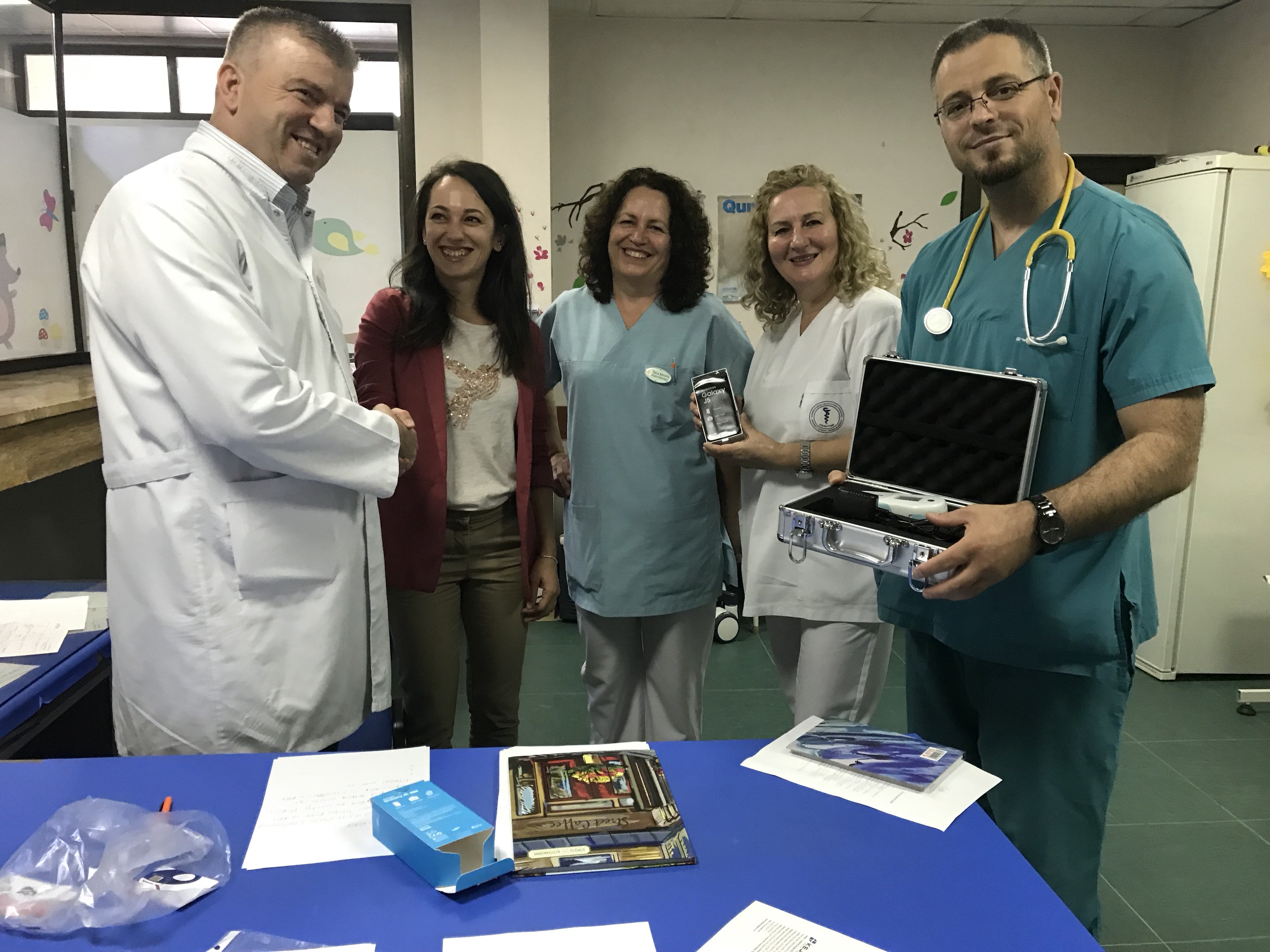 Në Klinikën e Neonatologjisë dorëzohet aparati i bilirubinës për foshnje