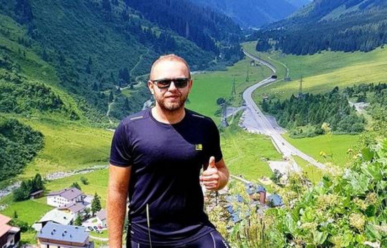 Me biçikletë Londër-Prishtinë në 10 vjetorin e pavarësisë së Kosovës