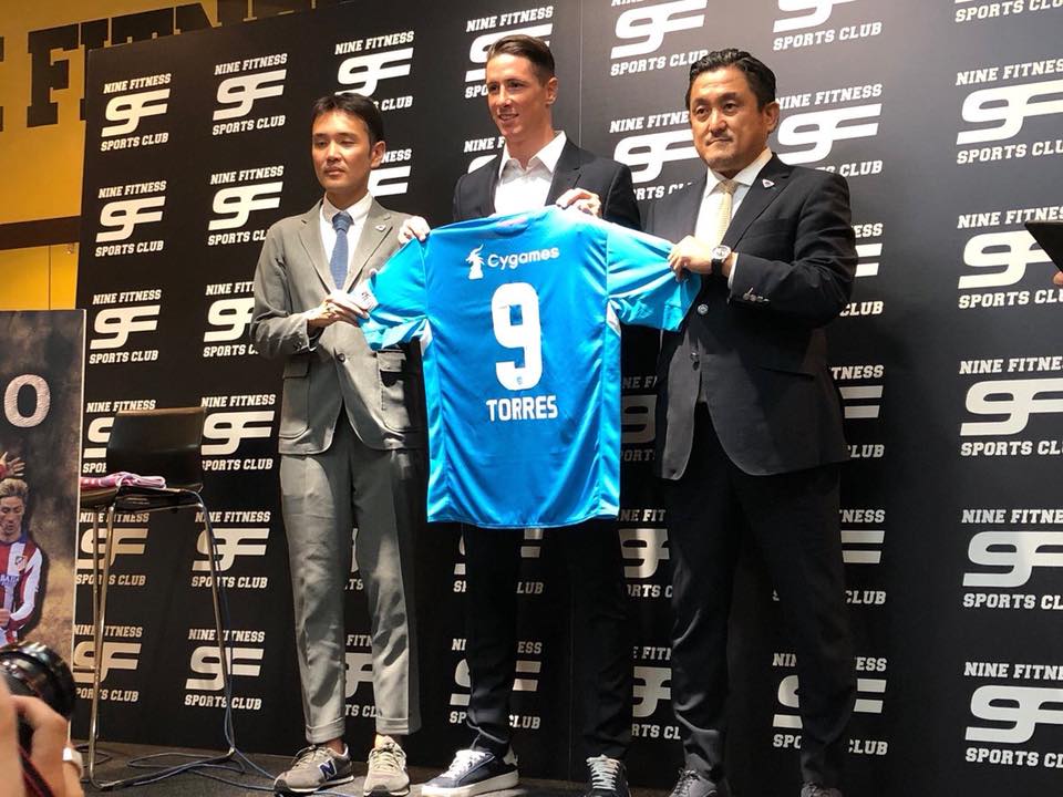 Torres kalon zyrtarisht në Japoni