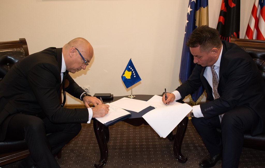 Ministria e Infrastrukturës investon 90 mijë euro në dy projekte në Mitrovicën e Veriut