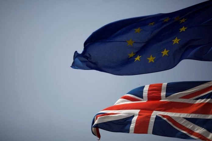 Londra paraqet detajet e marrëdhënieve tregtare post-Brexit me BE-në