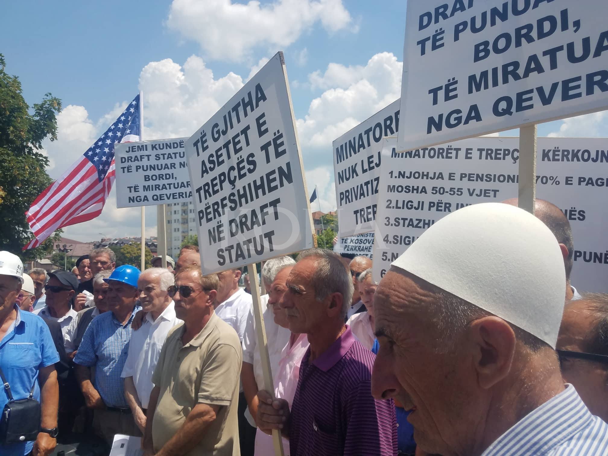 Minatorët e Trepçës i kthehen protestave, nuk tërhiqen nga kërkesat e tyre