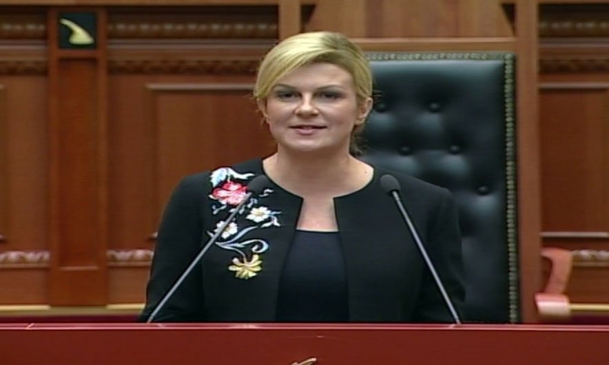 Presidentja kroate në Kuvend: Shqiptarët sakrifikuan për Kroacinë, nuk harrojmë