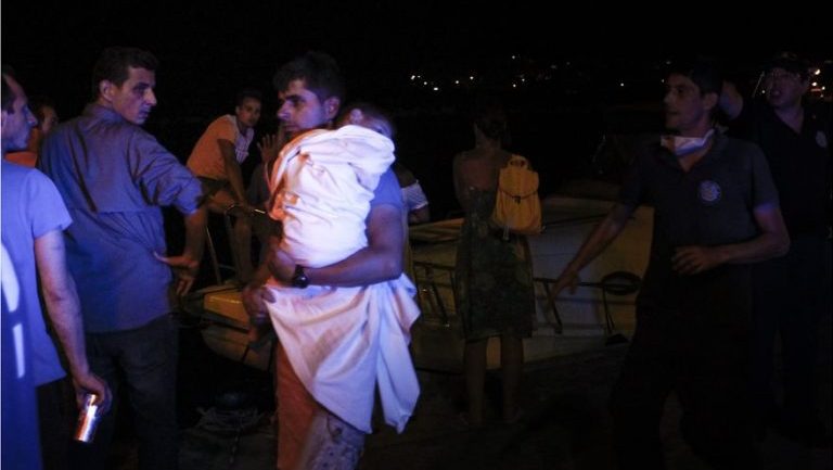 Nga zjarret në Athinë, 60 të vdekur e 183 të plagosur, Tsipras ndërpret vizitën në Bosnjë