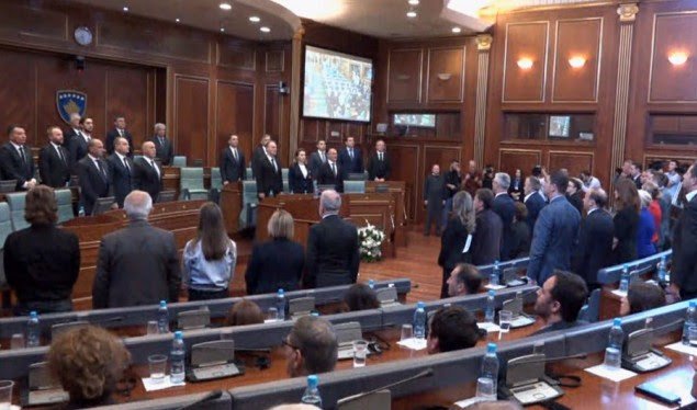 VV-ja nuk respekton himnin e Kosovës në seancën komemorative për Demaçin