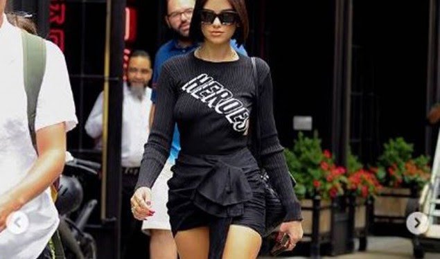 Para se të vijë në Prishtinë, Dua Lipa shkëlqen në New York