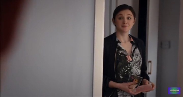 Sekuenca nga seriali britanik “Casualty”, ku luan aktorja Arita Sadiku