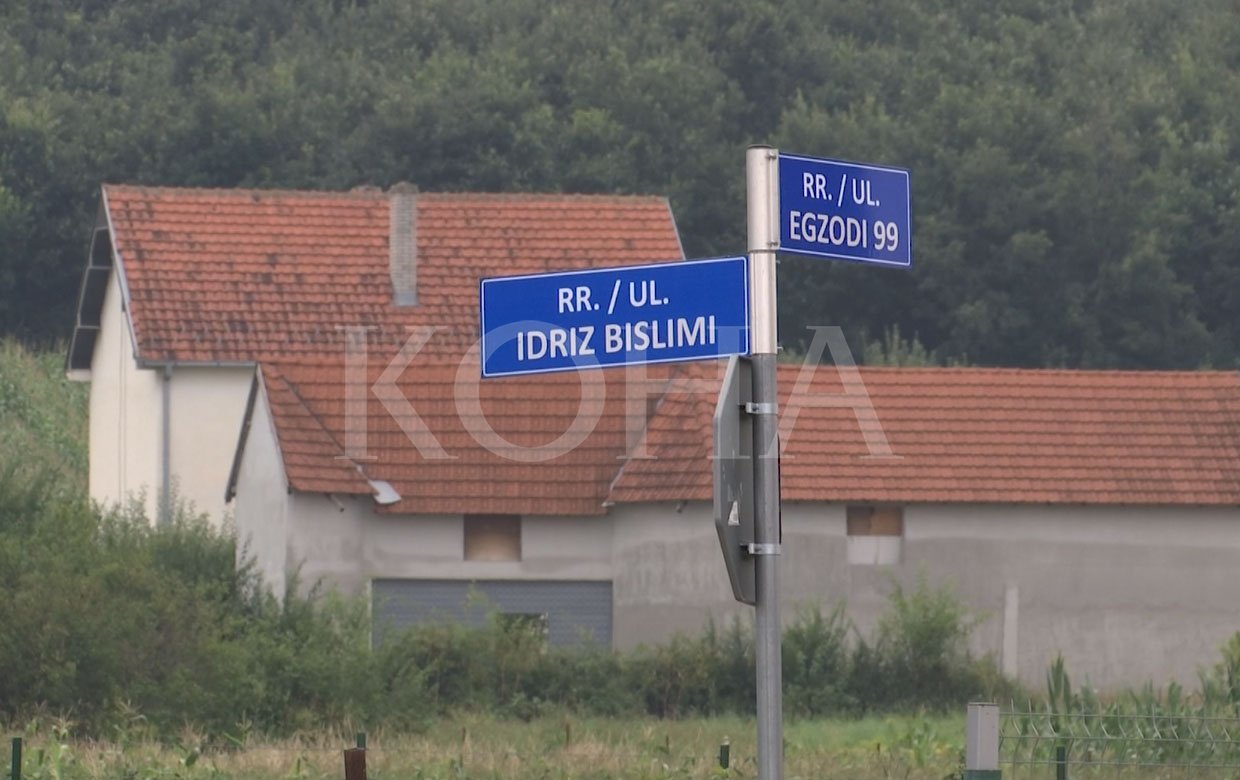 Qytetarët kundërshtojnë 170 prej 600 emrave të rrugëve në Lipjan, i heqin tabelat