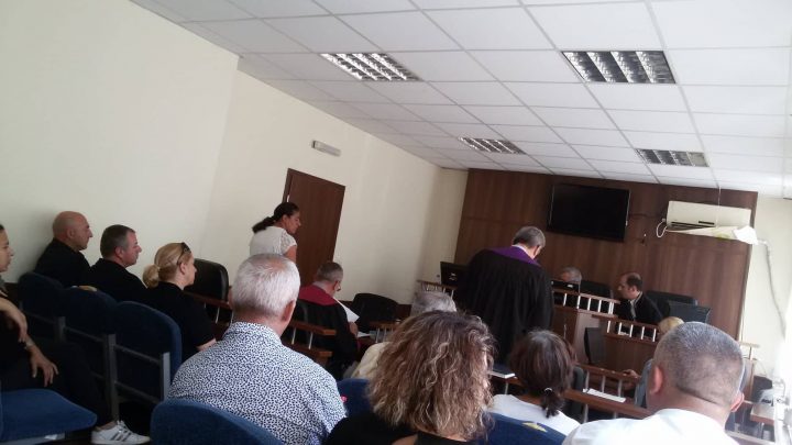 Një vit e gjysmë burgim për nënën nga Gjakova që vrau foshnjën e saj