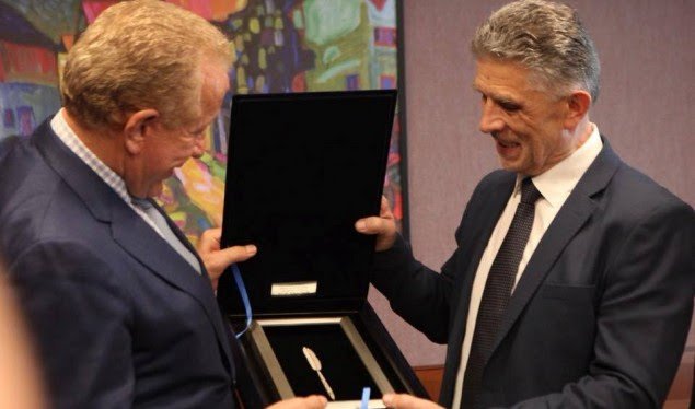Pacolli kërkon avancimin e të drejtave të boshnjakëve në Sanxhak
