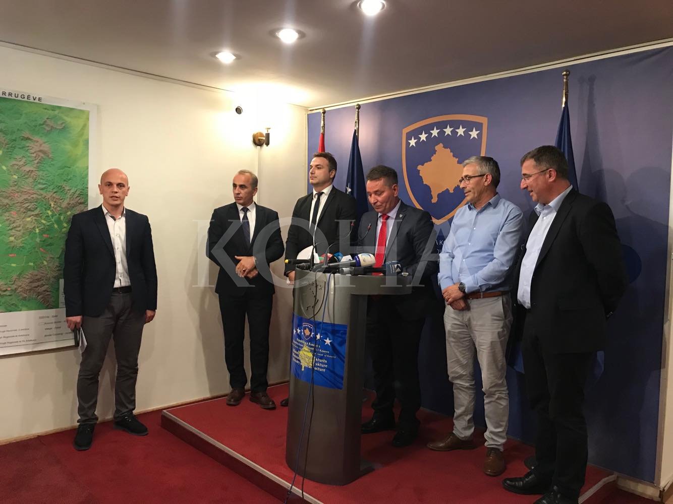 Lekaj provon ta arsyetojë ndarjen e 53 milionë eurove për Bechtel-Enkan, fajëson Zharkun