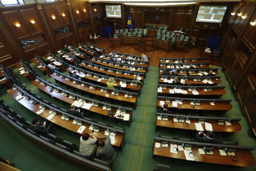 Në interpelancë, Haradinaj akuzohet për mosgatishmëri për të luftuar korrupsionin