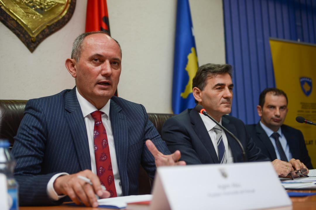 Ministri Yagcilar në Ferizaj nis fushatën e debateve publike për pakon ligjore të reformës së administratës publike