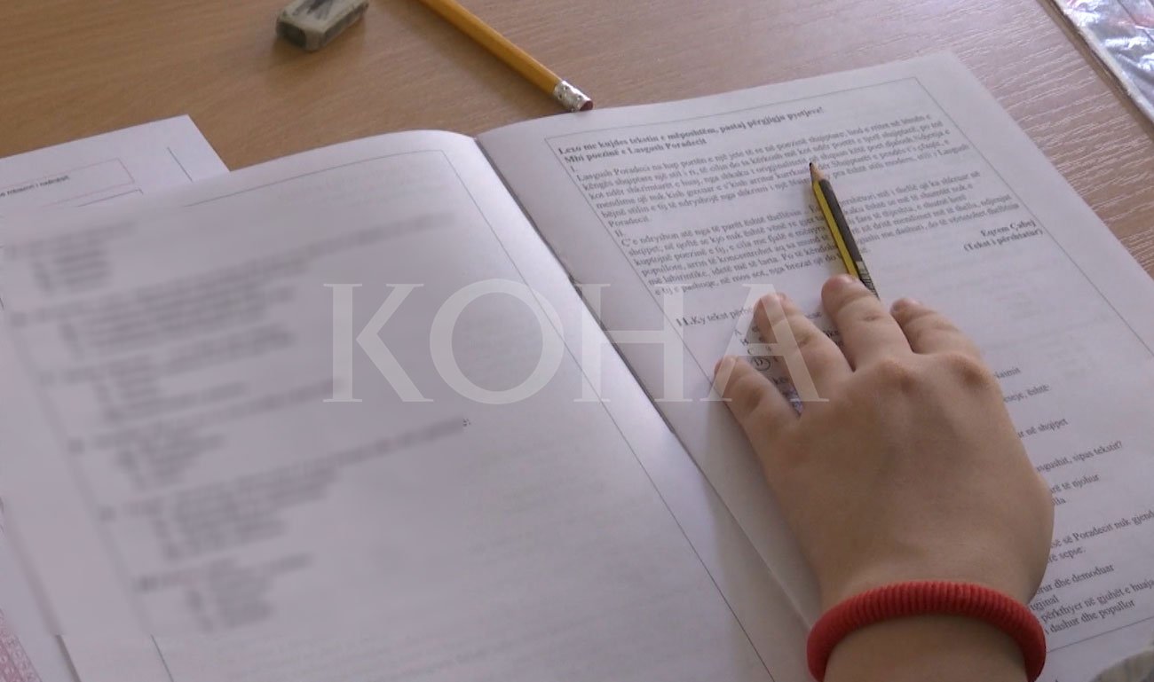 Drejtuesit e shkollave të shqetësuar, nxënësit e dobët po dalin më mirë në Test të Maturës