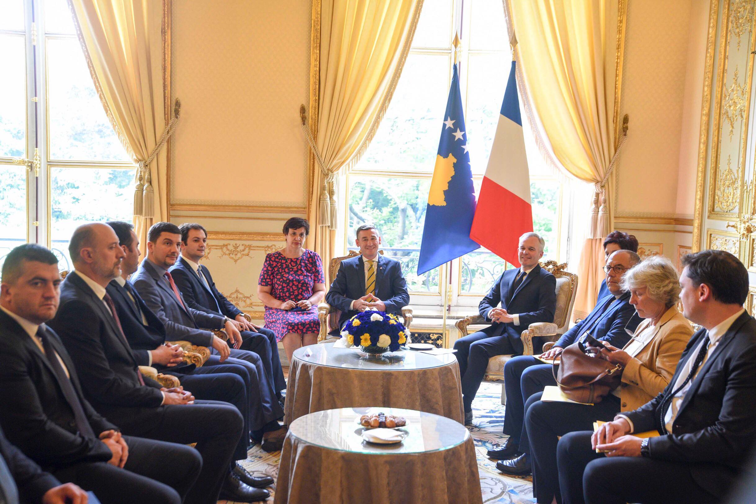 Veseli nga Parisi thotë se Kosova e ka përkrahjen e Francës në integrimet evropiane