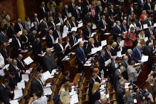 Deputetët e pakicave në Parlamentin e Serbisë mund të flasin në gjuhën e vet