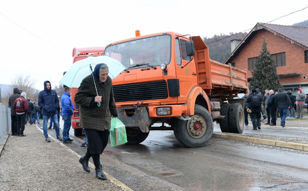 Beogradi flet për 220 mijë serbë të zhvendosur nga Kosova, asnjëherë s’ishin kaq
